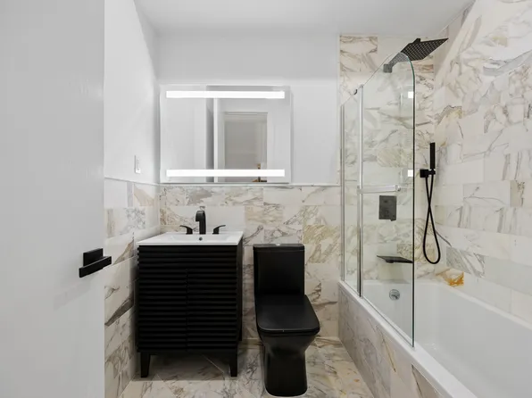 583 Putnam Avenue image 6 of 14