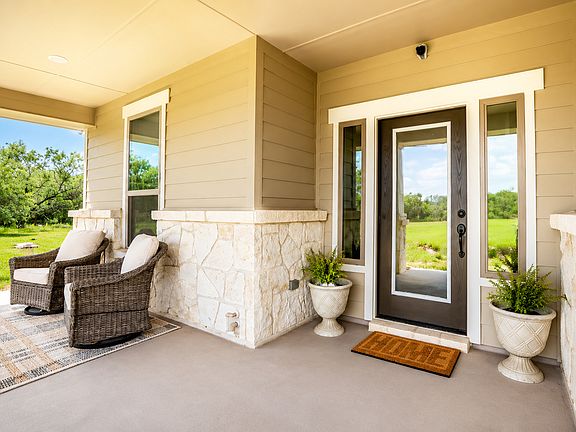 3rd image of 3137 County Road 5710