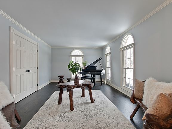 5th image of 5454 N Tall Oaks Dr