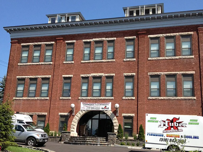 Catskill Apartments — Photo 3