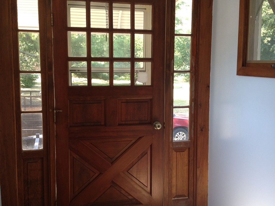 1st image of 6 White St