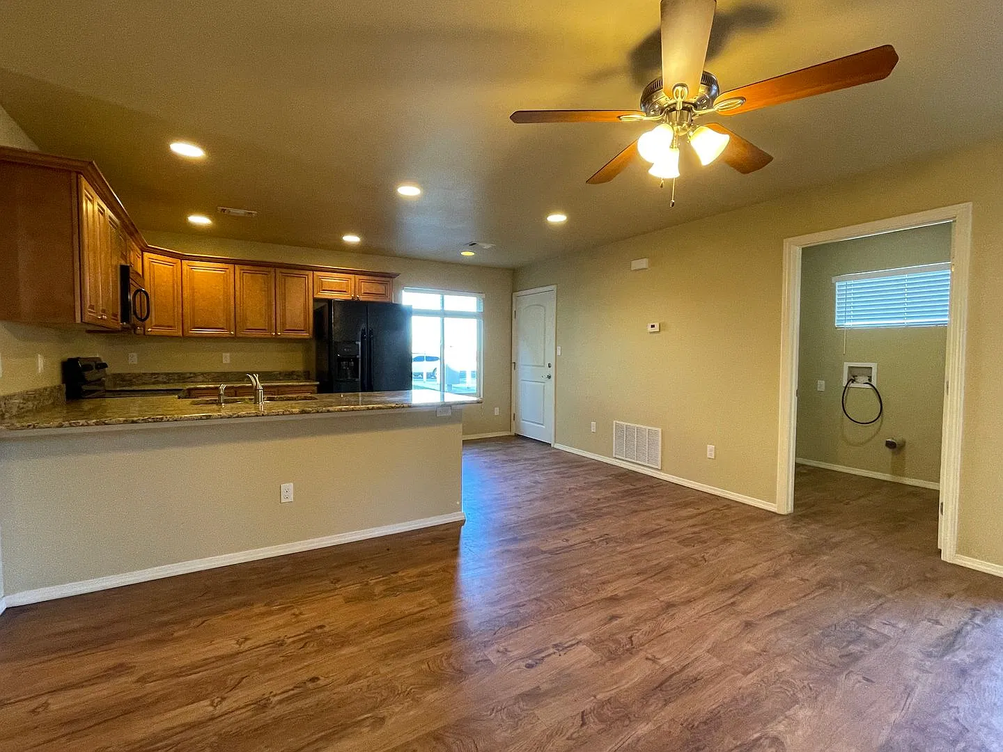 3300 N Atkinson Ave — Photo 3