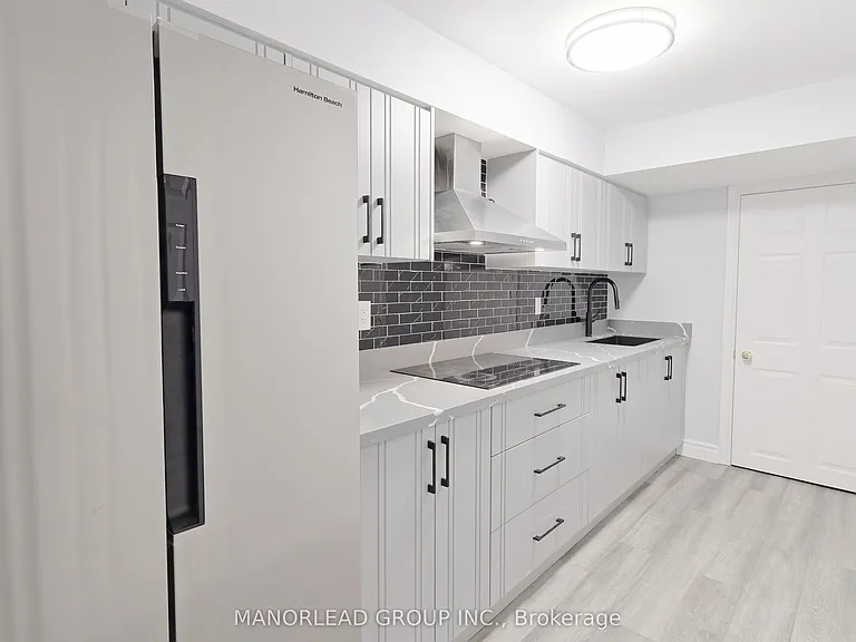 17 Raithby Cres #BASEMENT — Photo 5