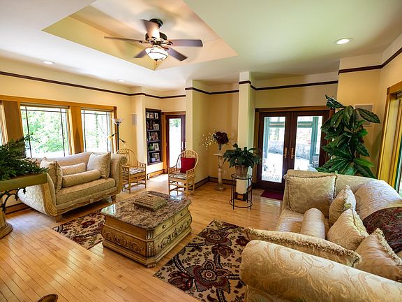 5th image of 1223 N Harbour Pointe Dr