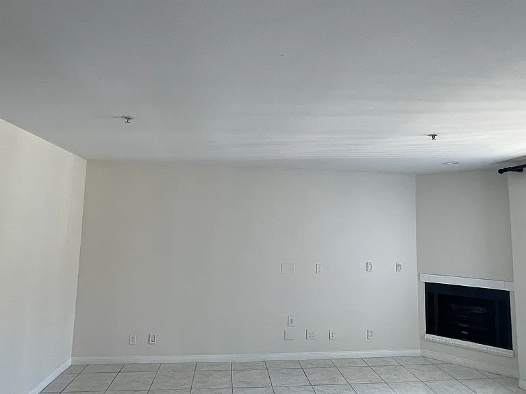 1131 Campbell St #211 — Photo 3