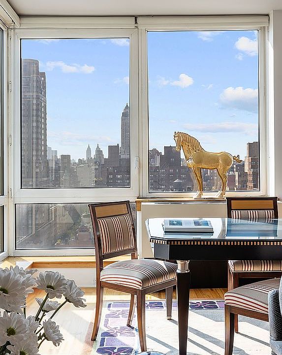 1st image of 300 E 77th St APT 18A