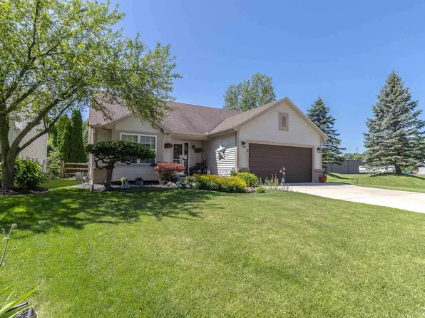 929 Hunting Creek Rd, Temperance, MI 48182