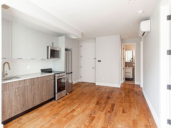 3rd image of 80 Bushwick Pl #3D