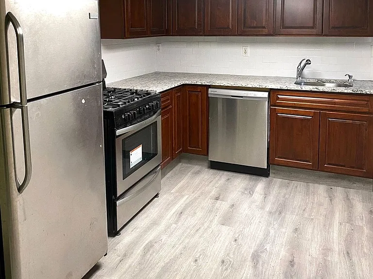 114-Glenwood Hill, LLC — Photo 7