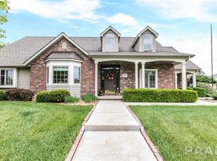 1501 Oak Rdg, Washington, IL 61571