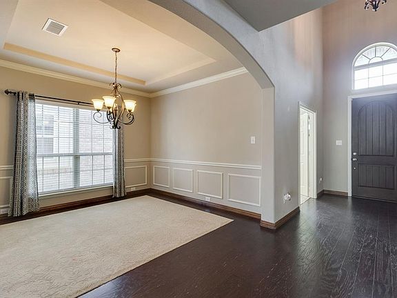 4th image of 8401 Hornbeam Dr