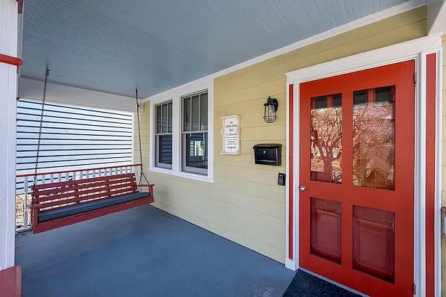 723 Pollock St — Photo 3
