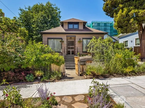 1717 22nd Avenue S, Seattle, WA 98144