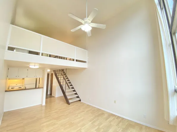 Marlene Renee, 312 Harvard Ave E APT 207, Seattle, WA 98102