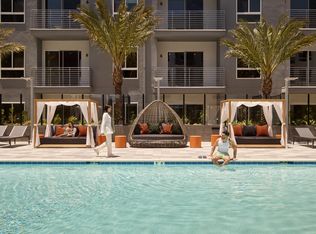 The Q De Soto, Woodland Hills, CA 91367