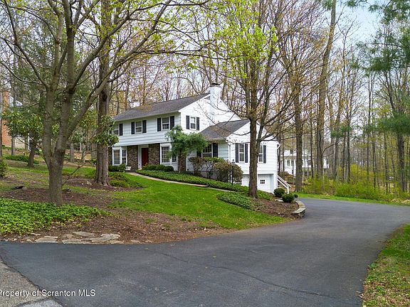 2nd image of 202 Woodlea Rd