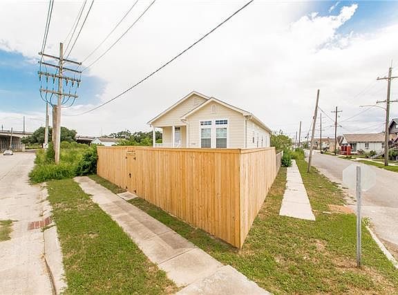 5th image of 2140 Florida Ave