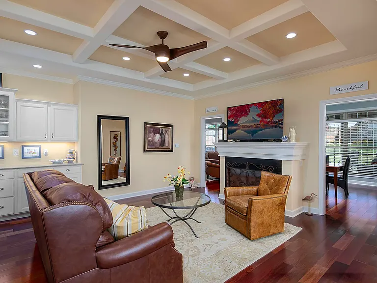 102 Rumsey Cir — Photo 28