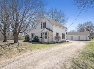 436 E 4th St, Monticello, MN 55362