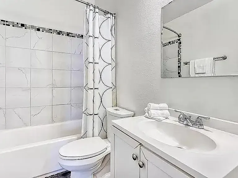 2330 Ambleside Dr — Photo 6