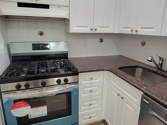 3rd image of 25-34 27th St #1A