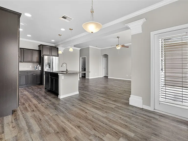 2126 Oso Bay Preserve Dr — Photo 6