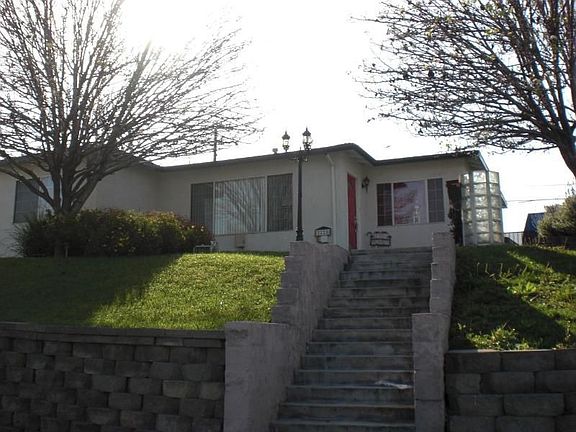 2nd image of 2228 Fulton Ave