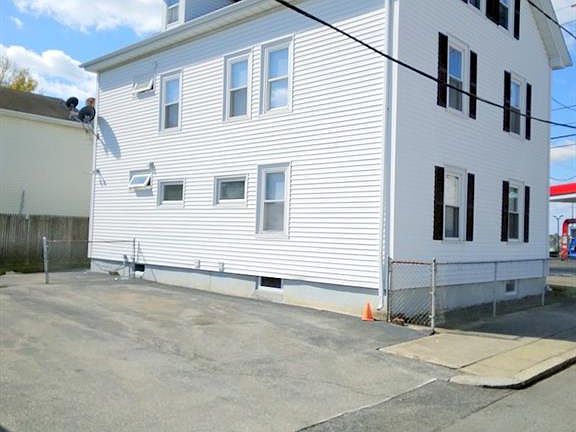 2nd image of 55 Potter St