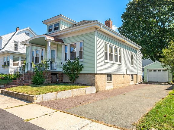 3rd image of 9 Gregg St