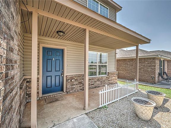 4th image of 7404 Meadow Lake Dr
