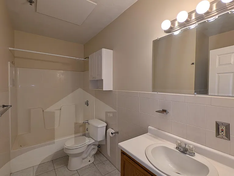 15 Pearl St #11 — Photo 9