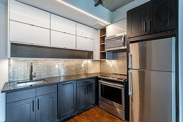 Rented by ERNY LLC | media 26