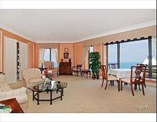 3rd image of 950 N Michigan Ave #31C