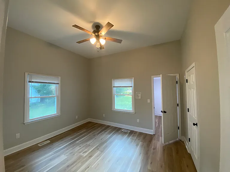 309 N Webb St — Photo 22