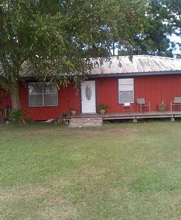 2nd image of 736 Iberia St