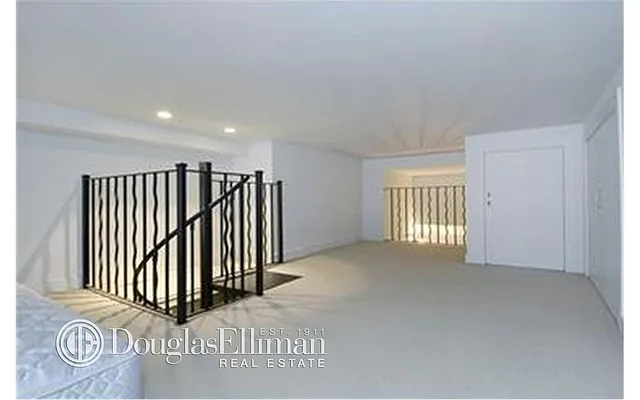 Rented by Douglas Elliman | media 33