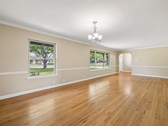 5th image of 1131 Wicklow Dr