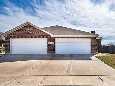 452/456 Canvas Ct, Crowley, TX, 76036