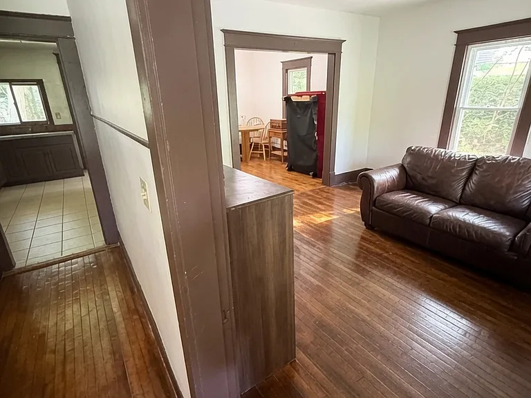 26 Hall St #2 — Photo 2