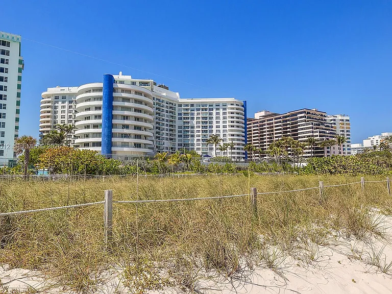 5161 Collins Ave #910 — Photo 15