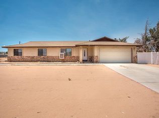15620 Comanche Rd, Apple Valley, CA 92307