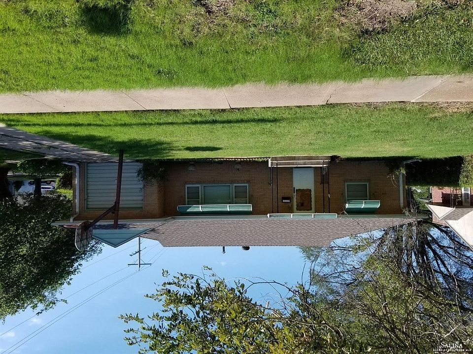 1st image of 802 E Minneapolis Ave