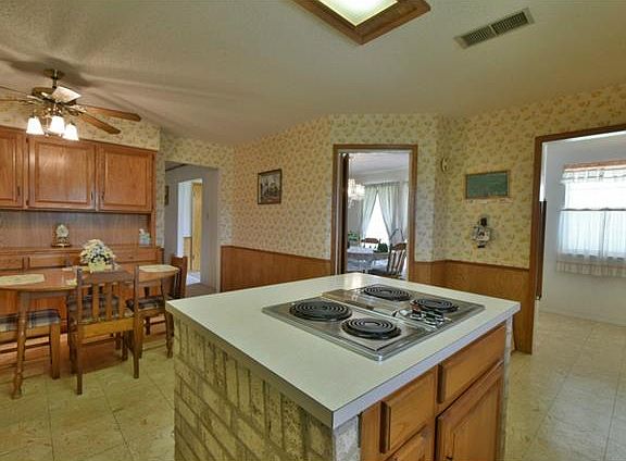 3rd image of 5486 Kelly Dr