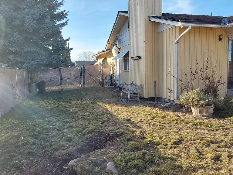 207 Jackson St — Photo 18