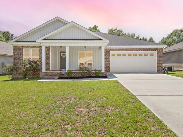 522 Birchwood Ln, Dothan, AL 36301