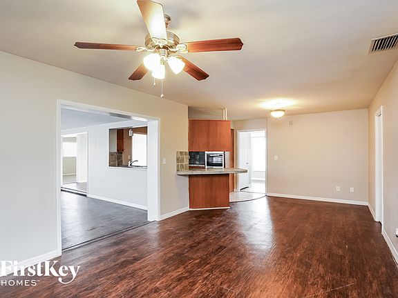 5th image of 5804 SW 1st Pl