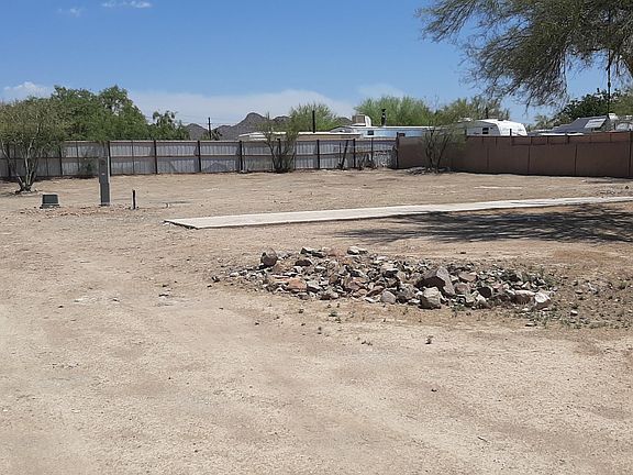 5th image of 6677 S Sparrow Ave