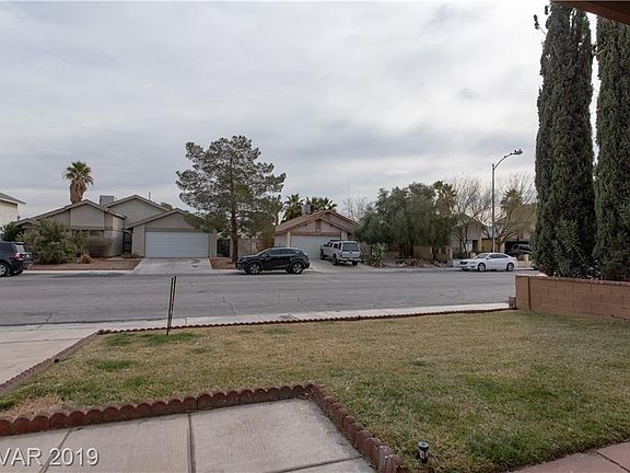 3rd image of 4233 Honeycomb Dr