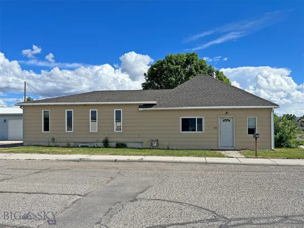 304 E Franklin St, Dillon, MT 59725