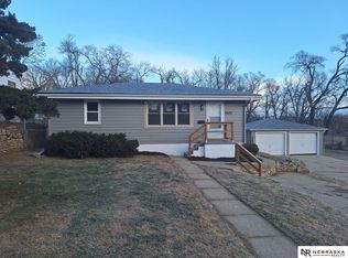3930 Himebaugh Ave, Omaha, NE 68111